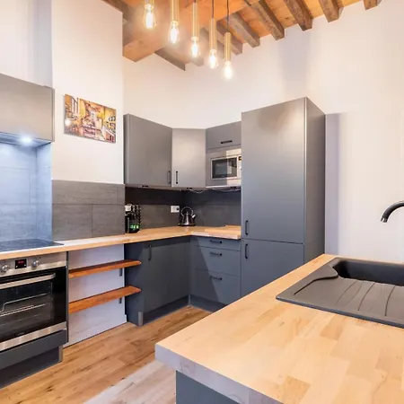 Old With Cachet Parking *