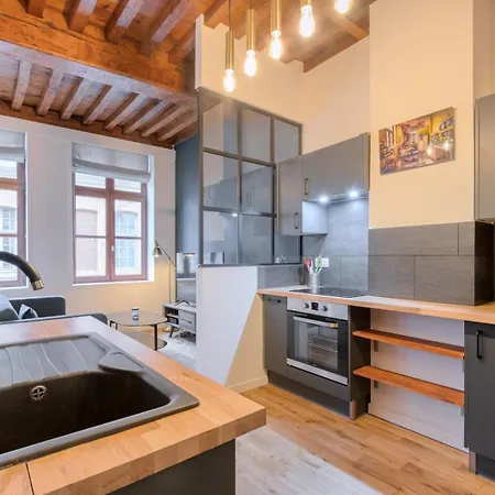 Old With Cachet Parking